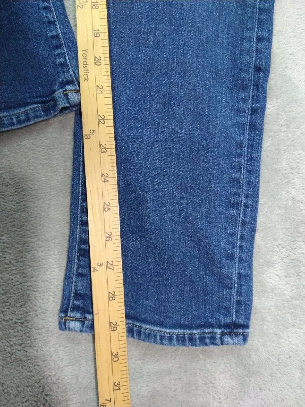 American Eagle Jeans Mens 32x32 Blue Denim Slim Straight Airflex Medium Wash